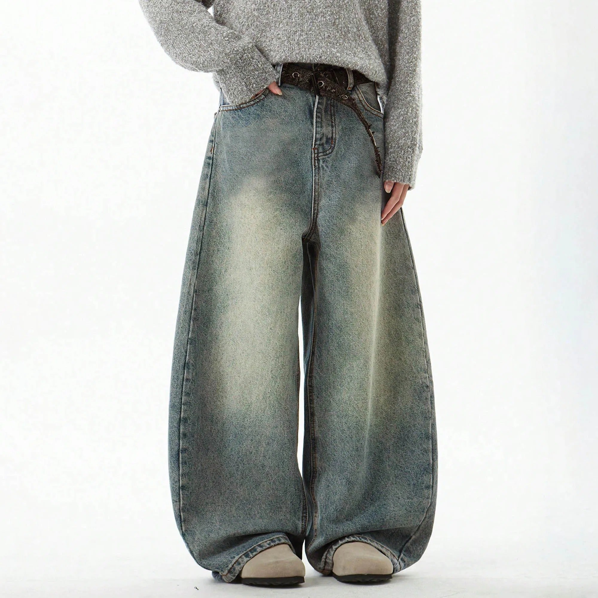 Ultra Wide-Leg Jeans
