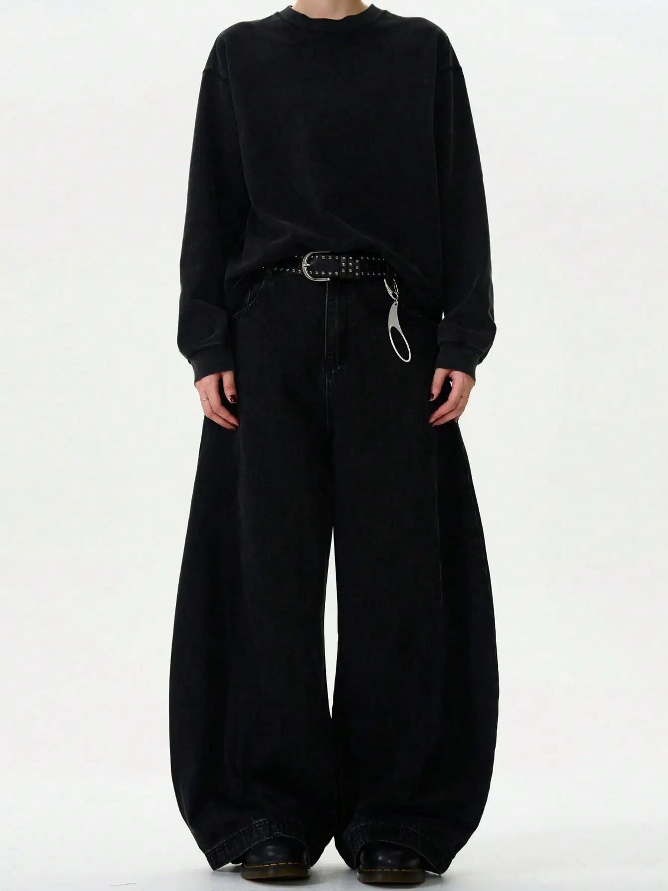 Balloon Fit Jeans